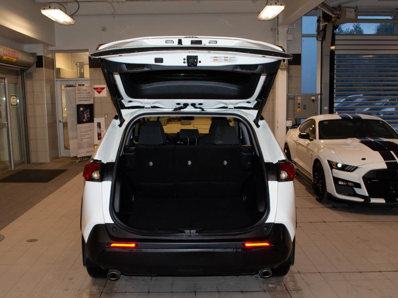 2022 Toyota RAV4 XLE Photo