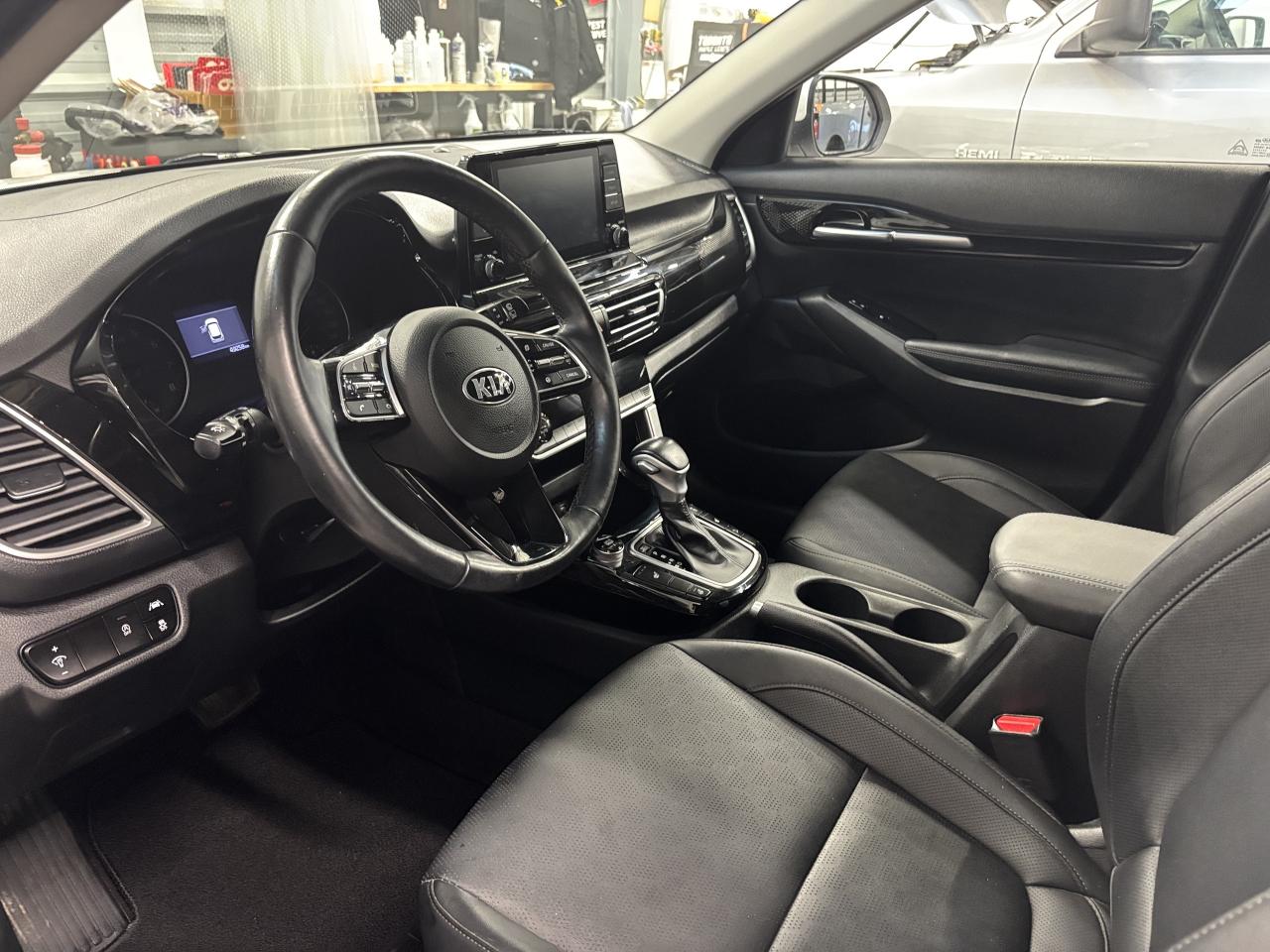 2021 Kia Seltos EX LOW KMS Photo2