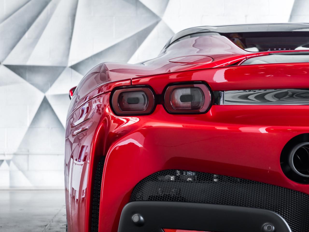 2024 Ferrari SF90 Spider Convertible Photo