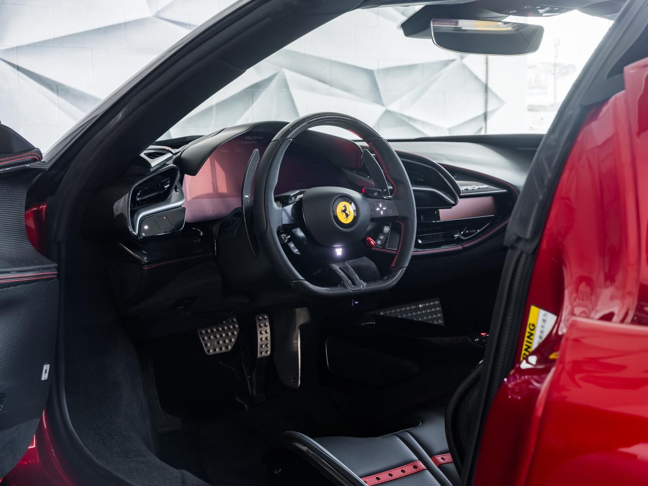 2024 Ferrari SF90 Spider Convertible Photo