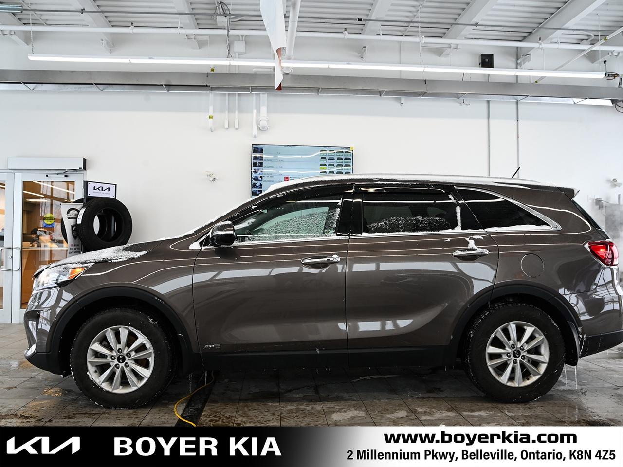 2019 Kia Sorento 2.4L LX Three Row Seating Photo