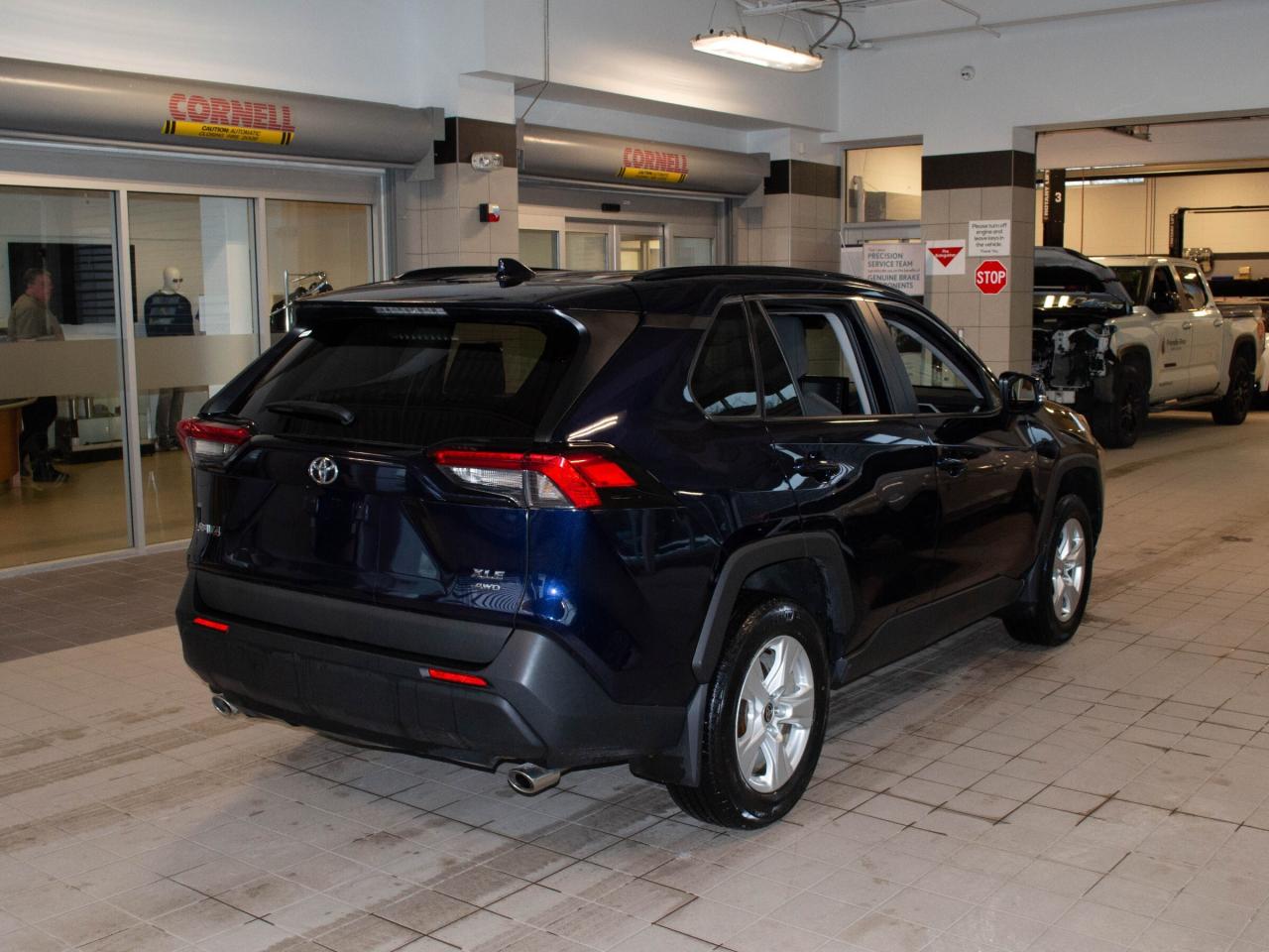 2021 Toyota RAV4 XLE Photo