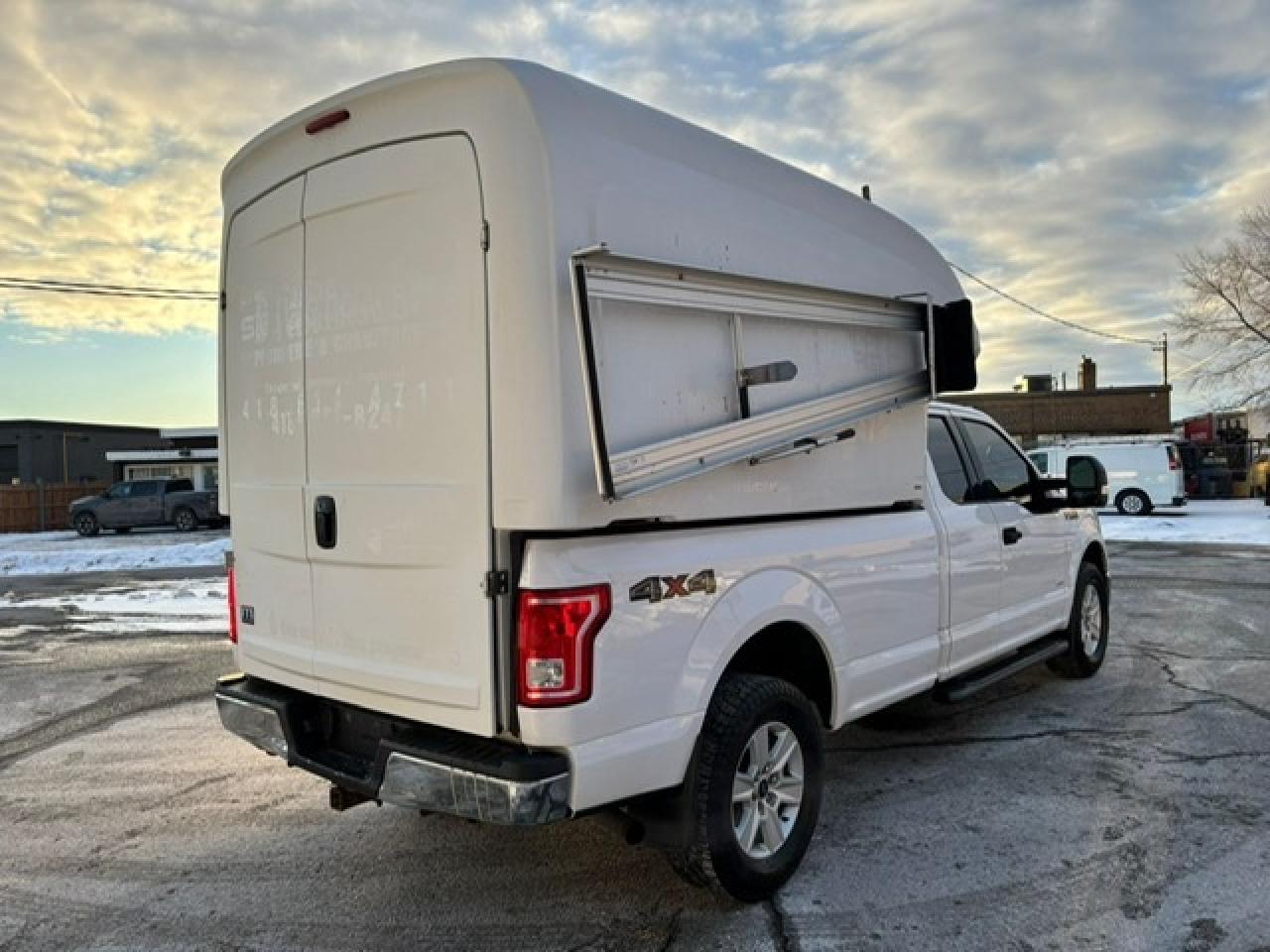 2016 Ford F-150 XLT 4WD SuperCab MARANDA CAP-8' LONG BOX-103KM! Photo
