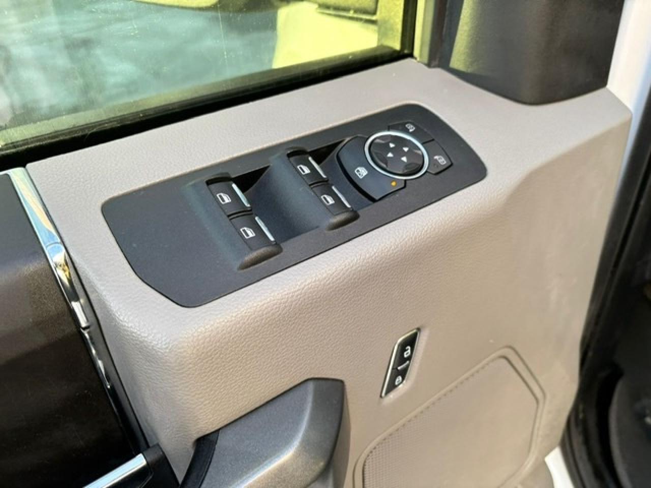 2016 Ford F-150 XLT 4WD SuperCab MARANDA CAP-8' LONG BOX-103KM! Photo