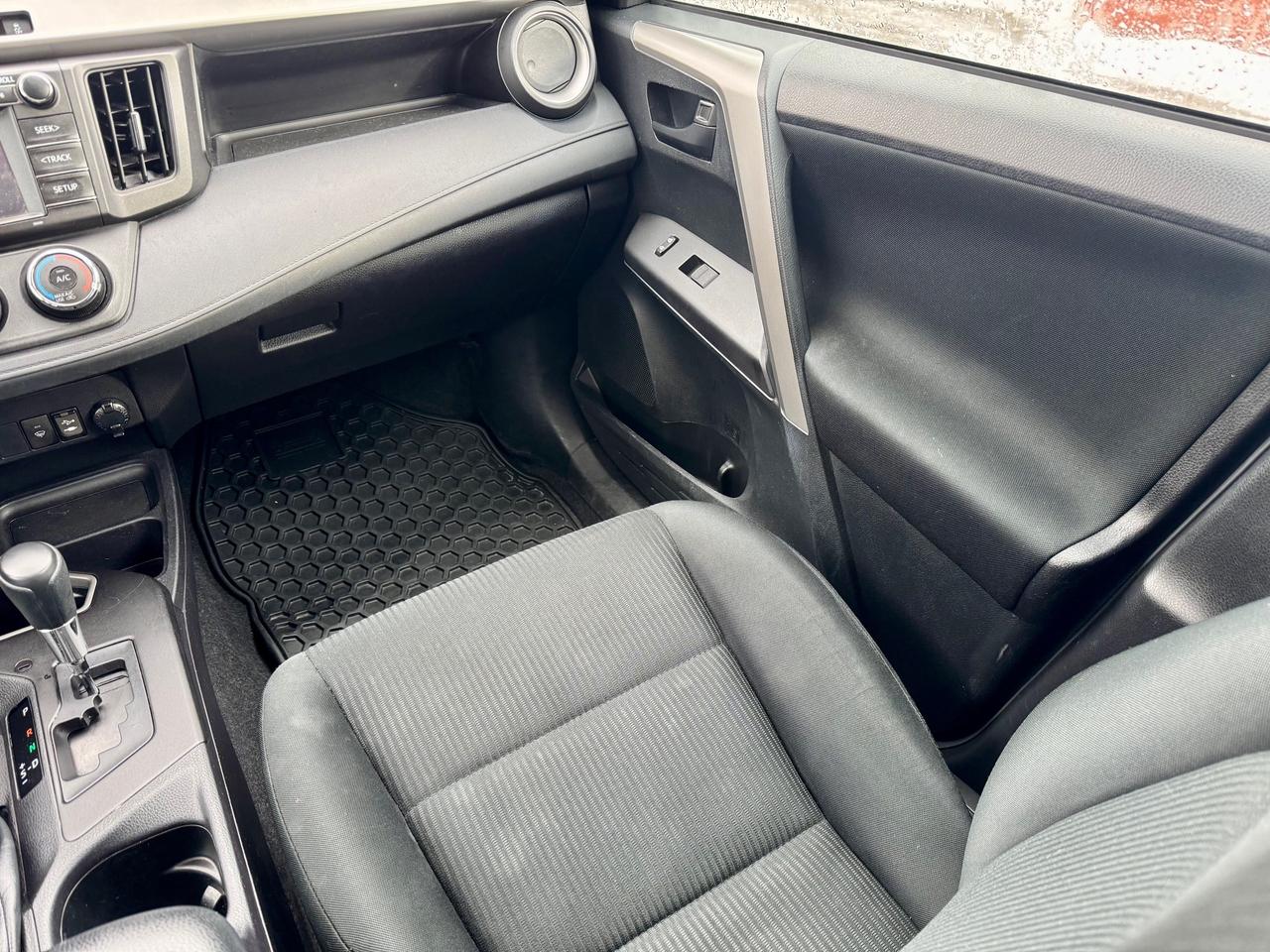 2018 Toyota RAV4 AWD LE Certified NoAccidents CleanTitle Photo