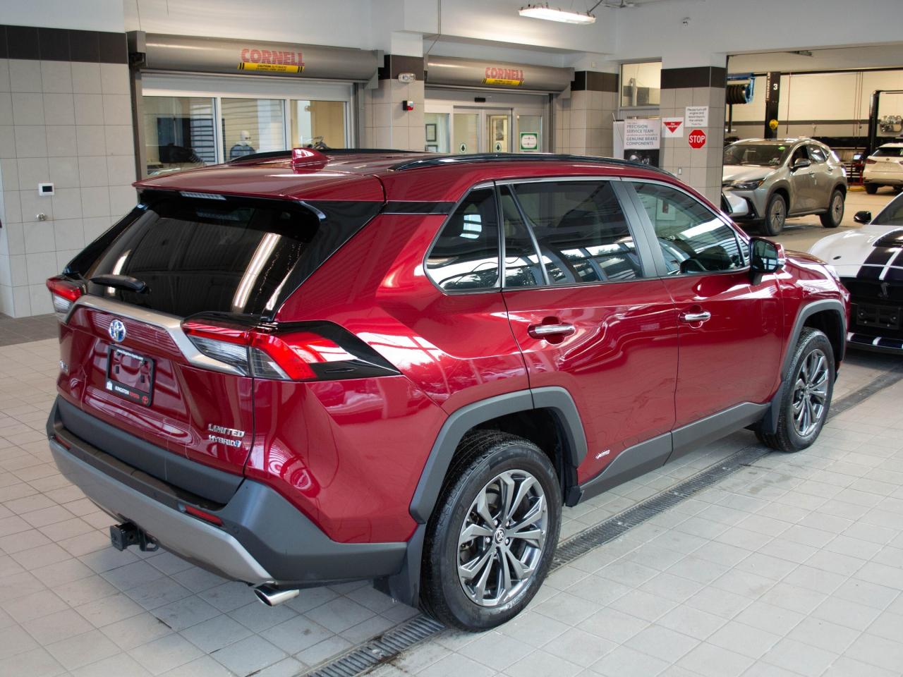2022 Toyota RAV4 Hybrid Limited Photo