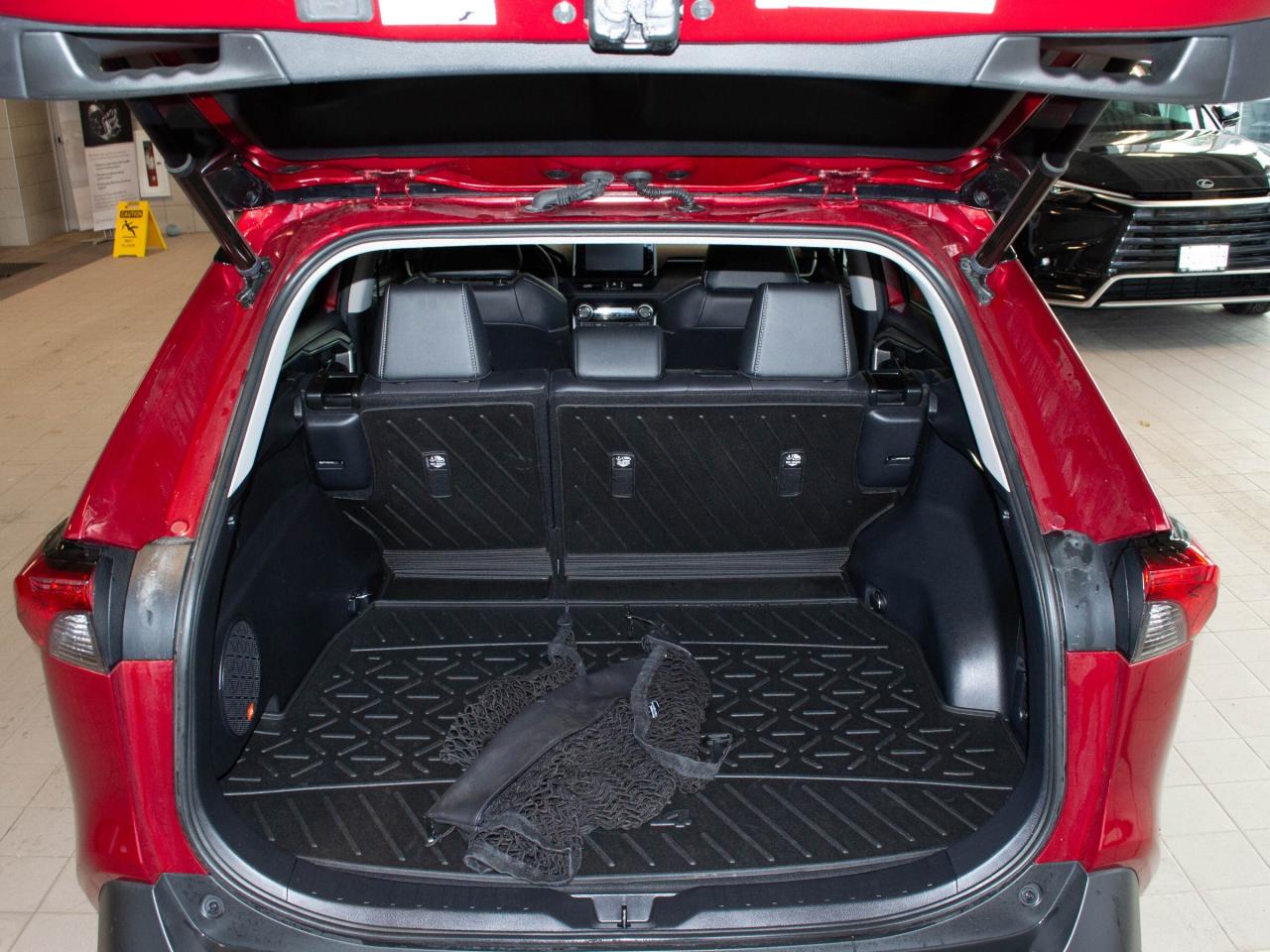 2022 Toyota RAV4 Hybrid Limited Photo