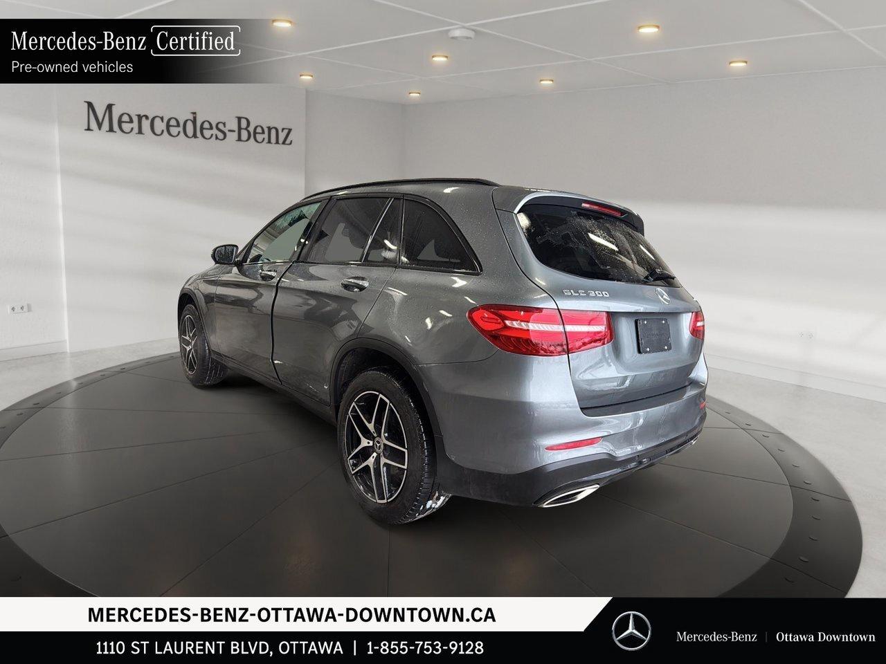 2019 Mercedes-Benz GLC300 4MATIC SUV Premium & Night Package / Photo3