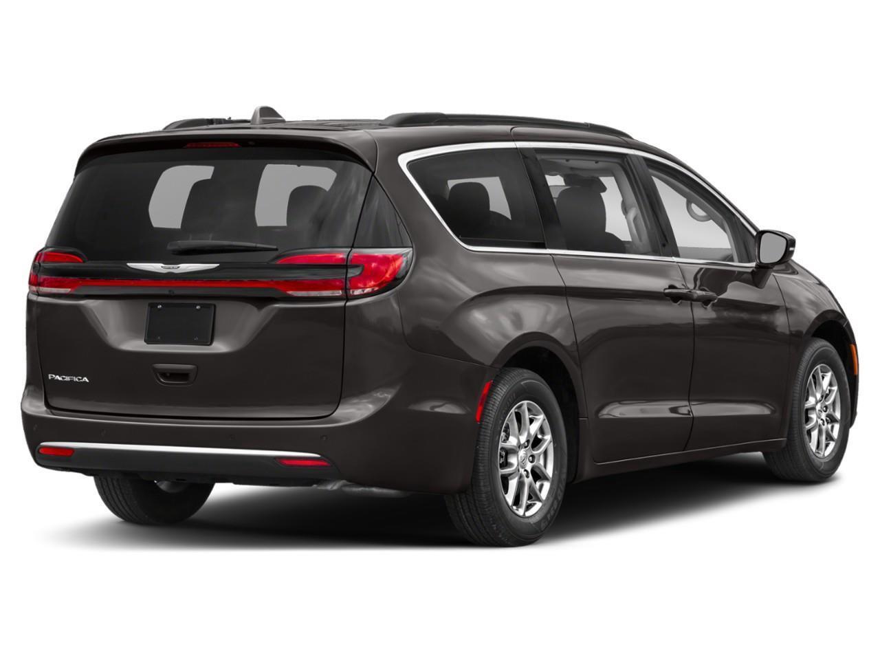 2022 Chrysler Pacifica Touring Photo