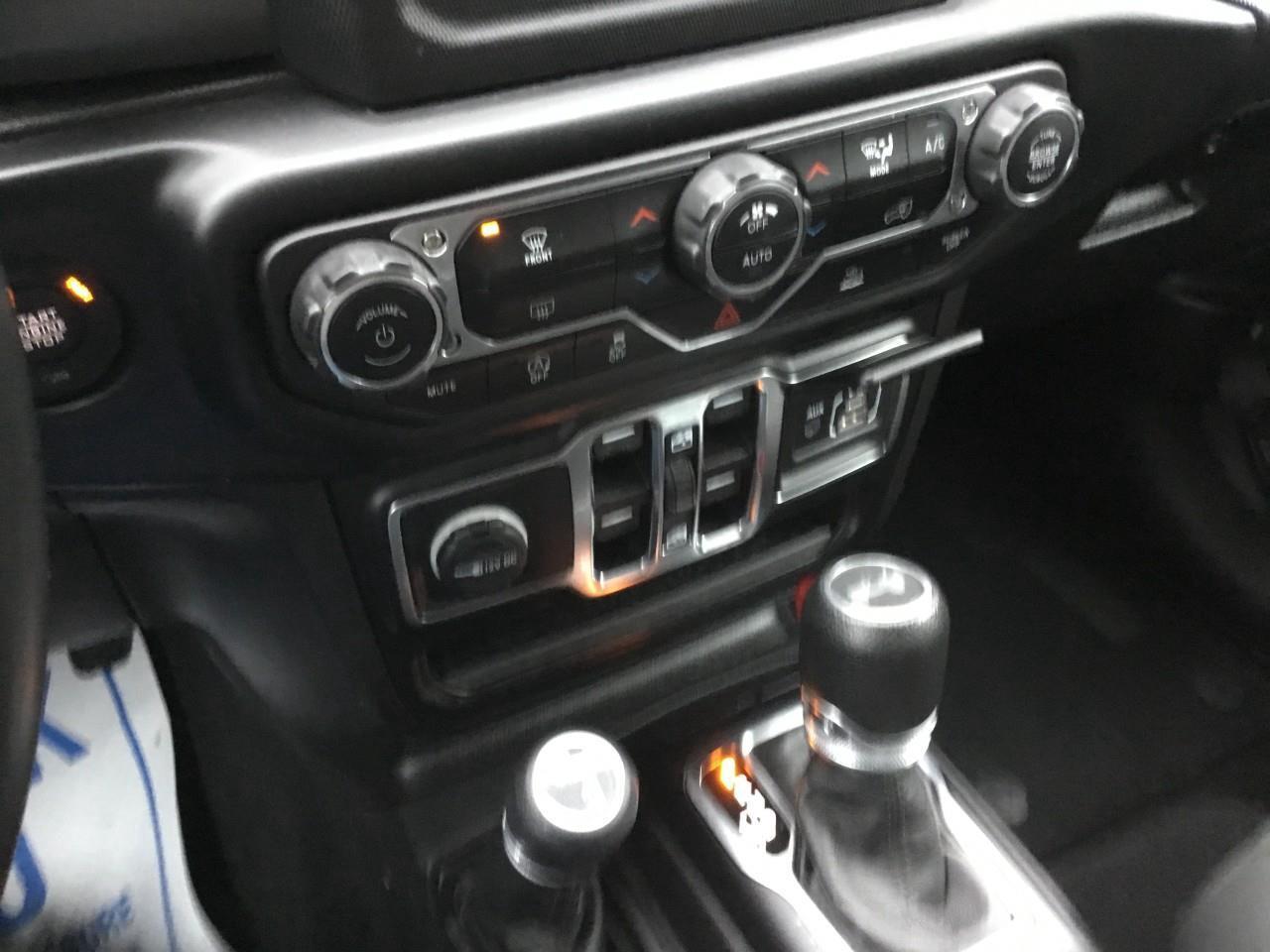 2021 Jeep WRANGLER UNLIMITED Sport Photo