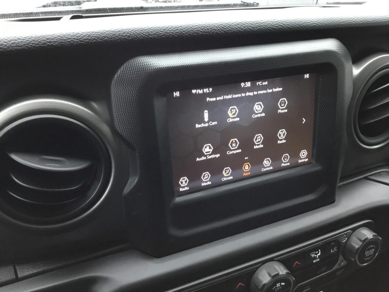 2021 Jeep WRANGLER UNLIMITED Sport Photo