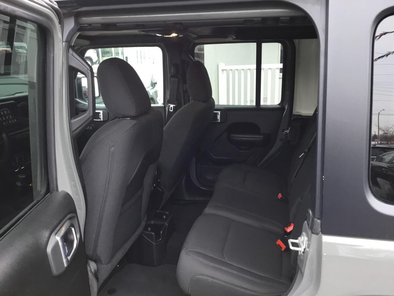 2021 Jeep WRANGLER UNLIMITED Sport Photo