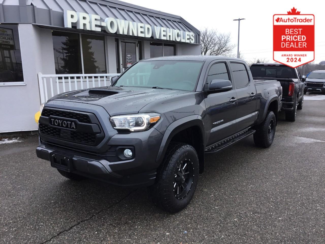 2021 Toyota Tacoma  Photo0