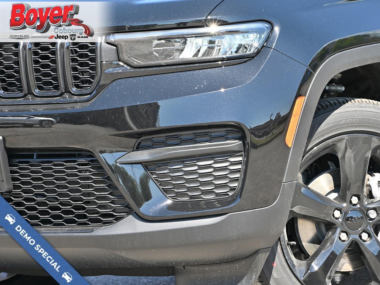 2025 Jeep Grand Cherokee Laredo Photo