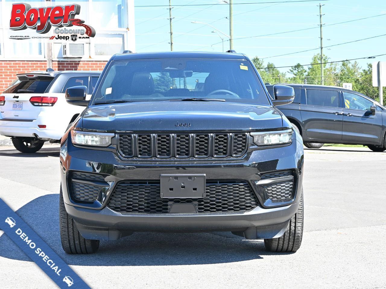 2025 Jeep Grand Cherokee Laredo Photo