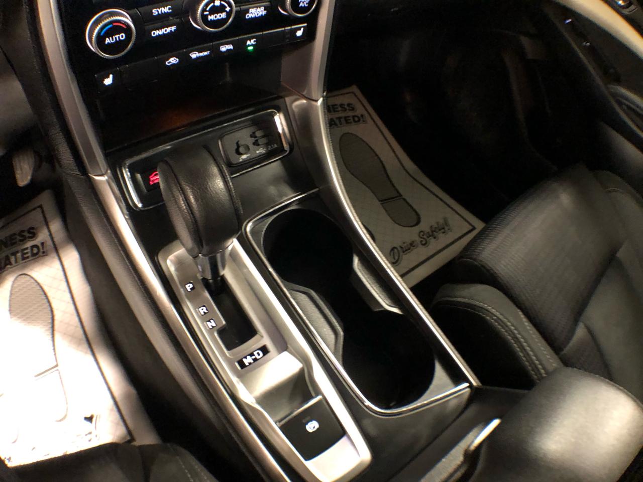 2022 Subaru ASCENT TOURING 7 PASS AWD SUNROOF B/SPOT A/CARPLAY CAMERA Photo