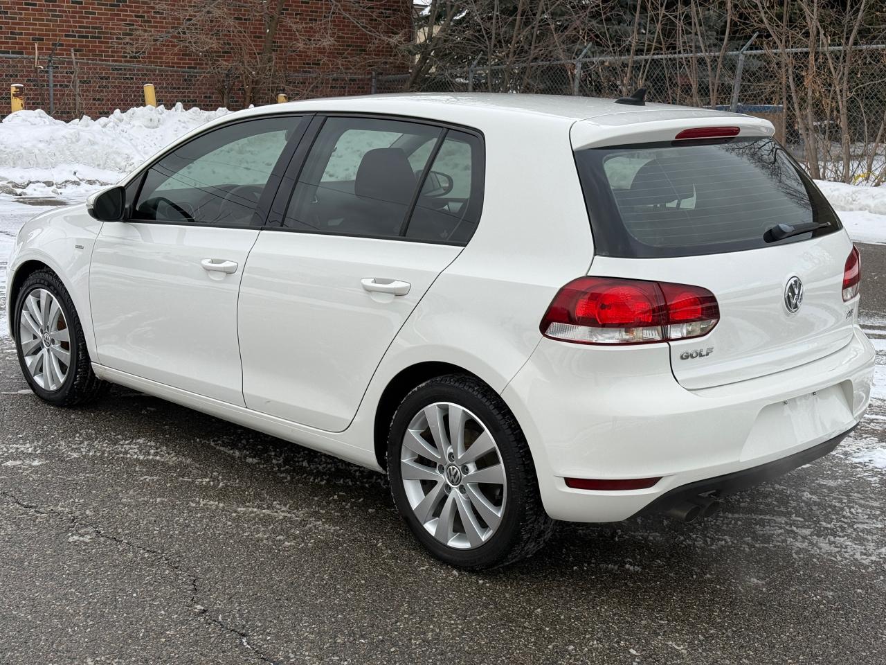 2013 Volkswagen Golf wolfsburg edition Photo