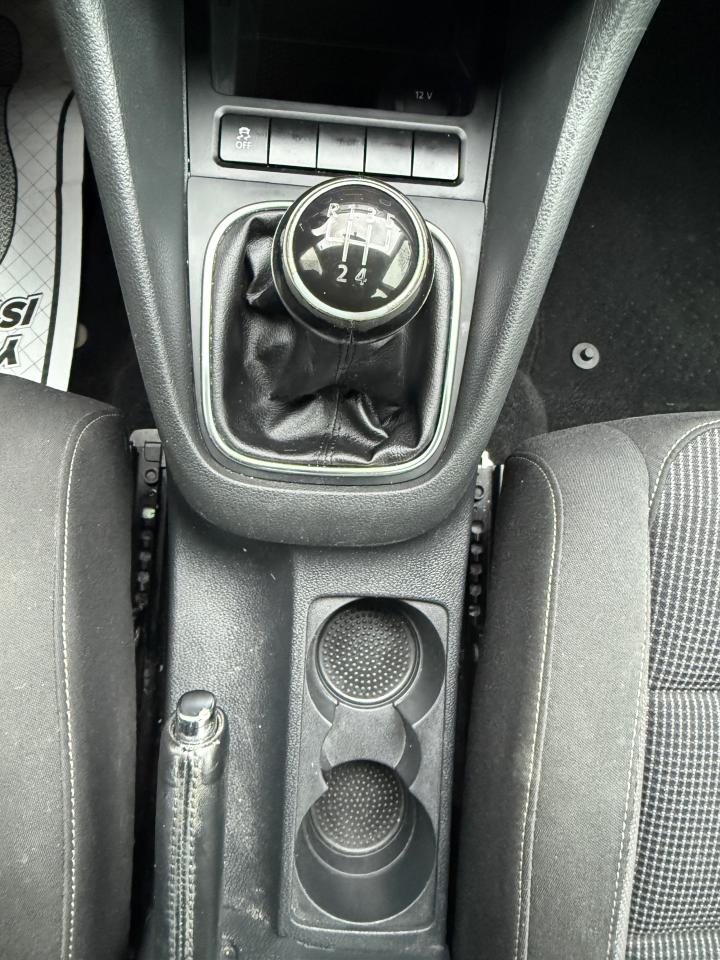 2013 Volkswagen Golf wolfsburg edition Photo