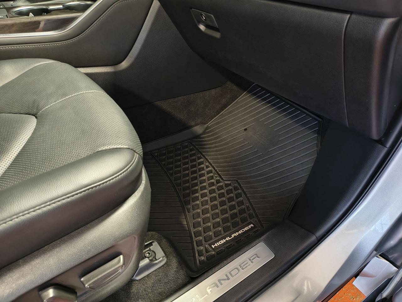 2023 Toyota Highlander PLATINUM AWD Photo0