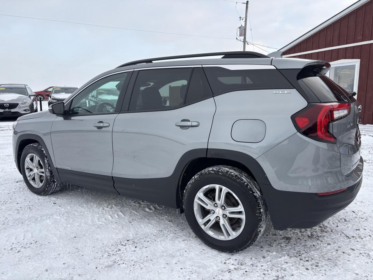 2023 GMC Terrain SLE ~NO ACCIDENTS~ Photo