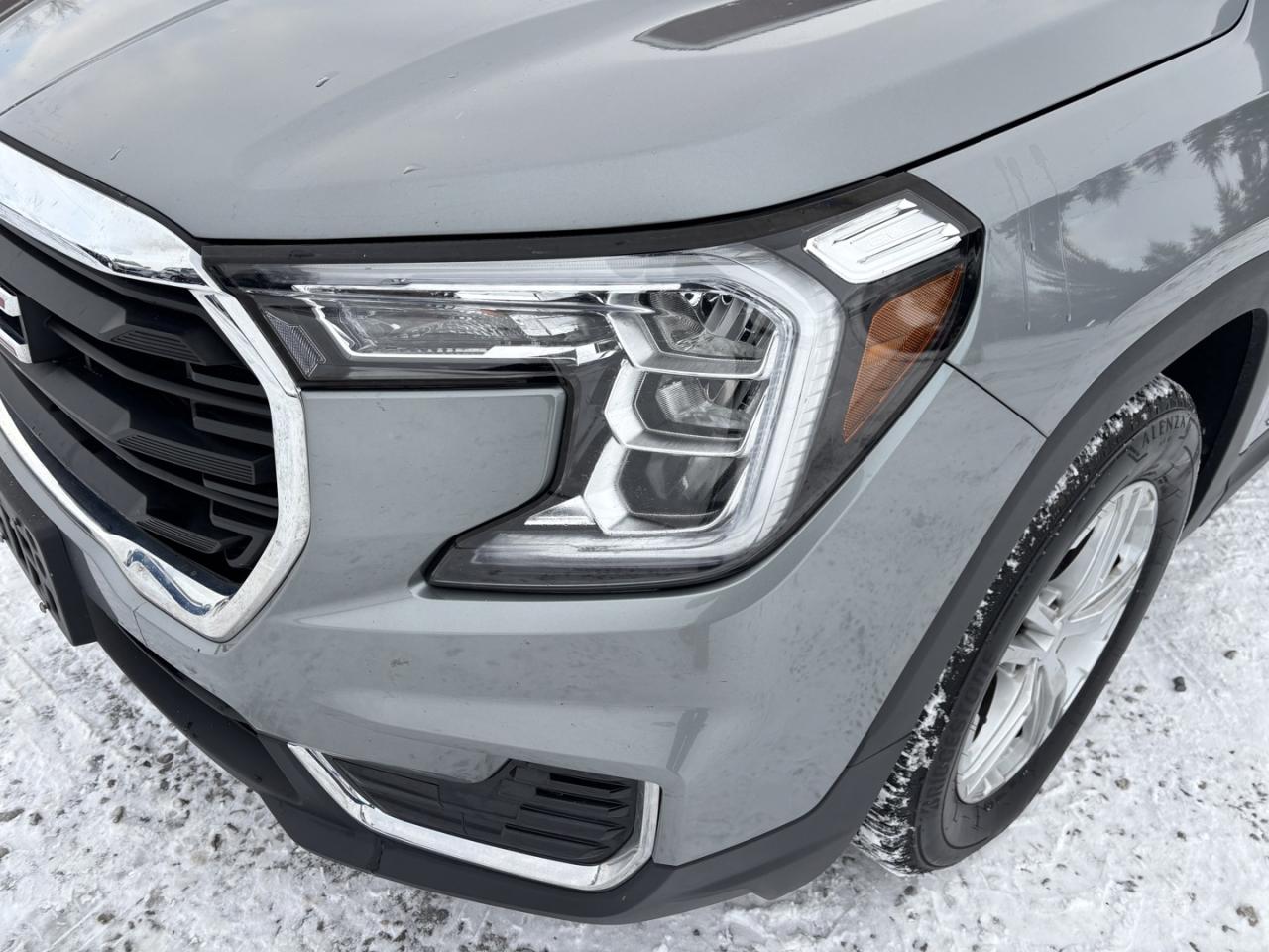 2023 GMC Terrain SLE ~NO ACCIDENTS~ Photo