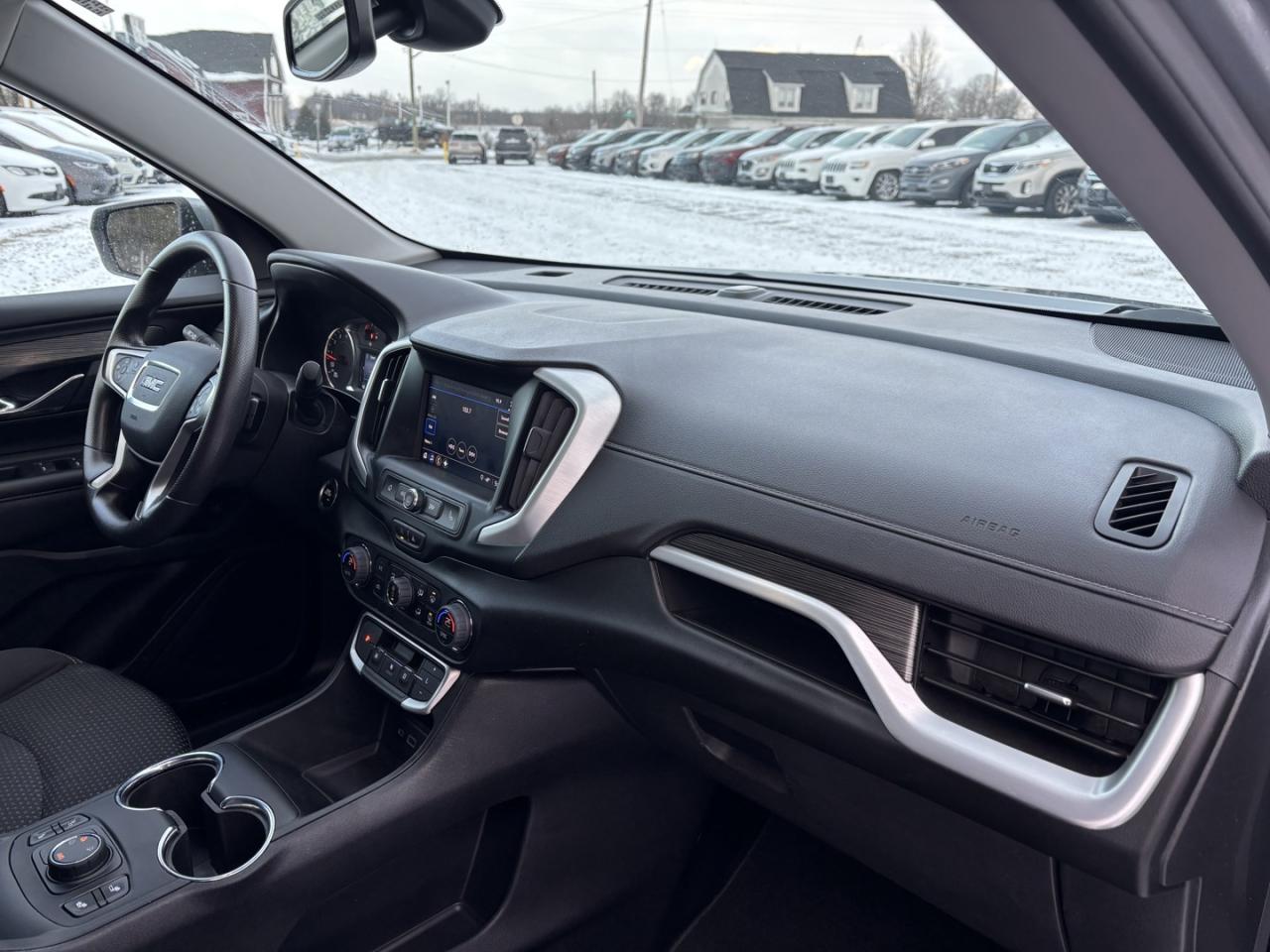 2023 GMC Terrain SLE ~NO ACCIDENTS~ Photo