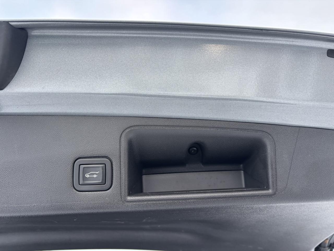 2023 GMC Terrain SLE ~NO ACCIDENTS~ Photo