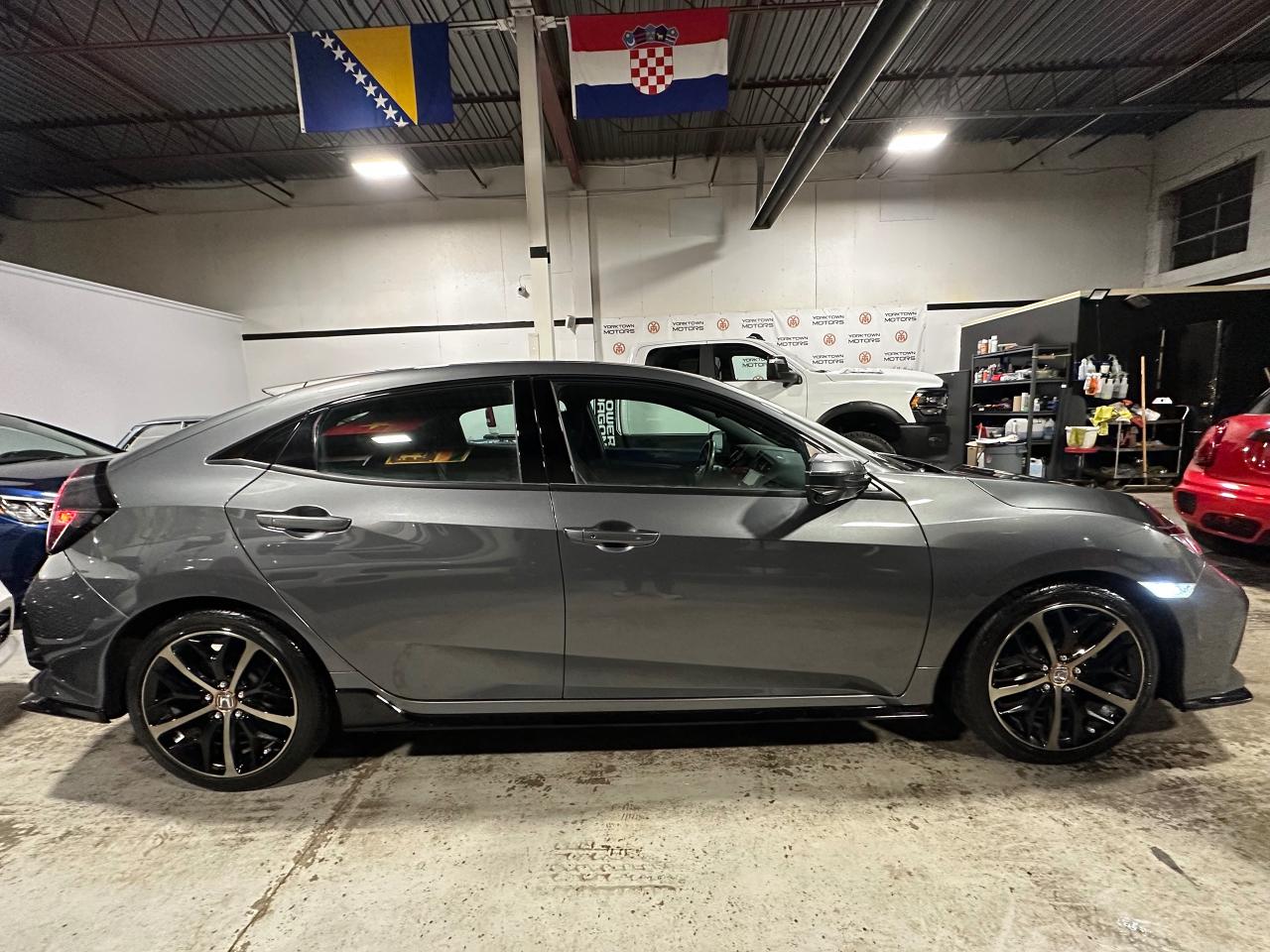 2020 Honda Civic SPORT HATCHBACK | HEATED SEATS | SUNROOF | LANEASI Photo3