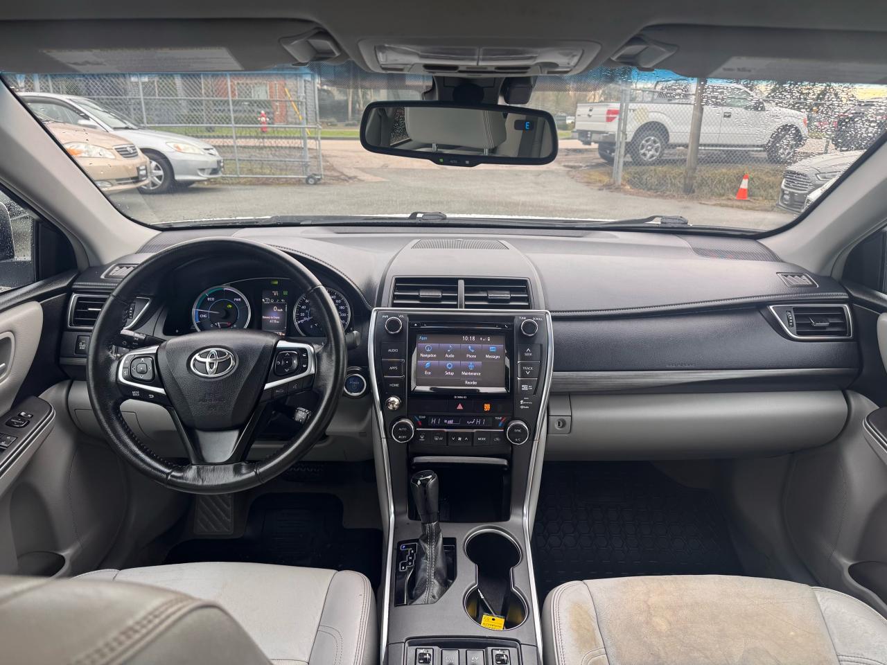 2016 Toyota Camry FINANCING AVAILABLE Photo10