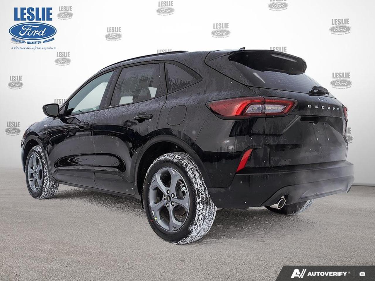 2026 Ford Escape ST-Line Hybrid AWD Photo3