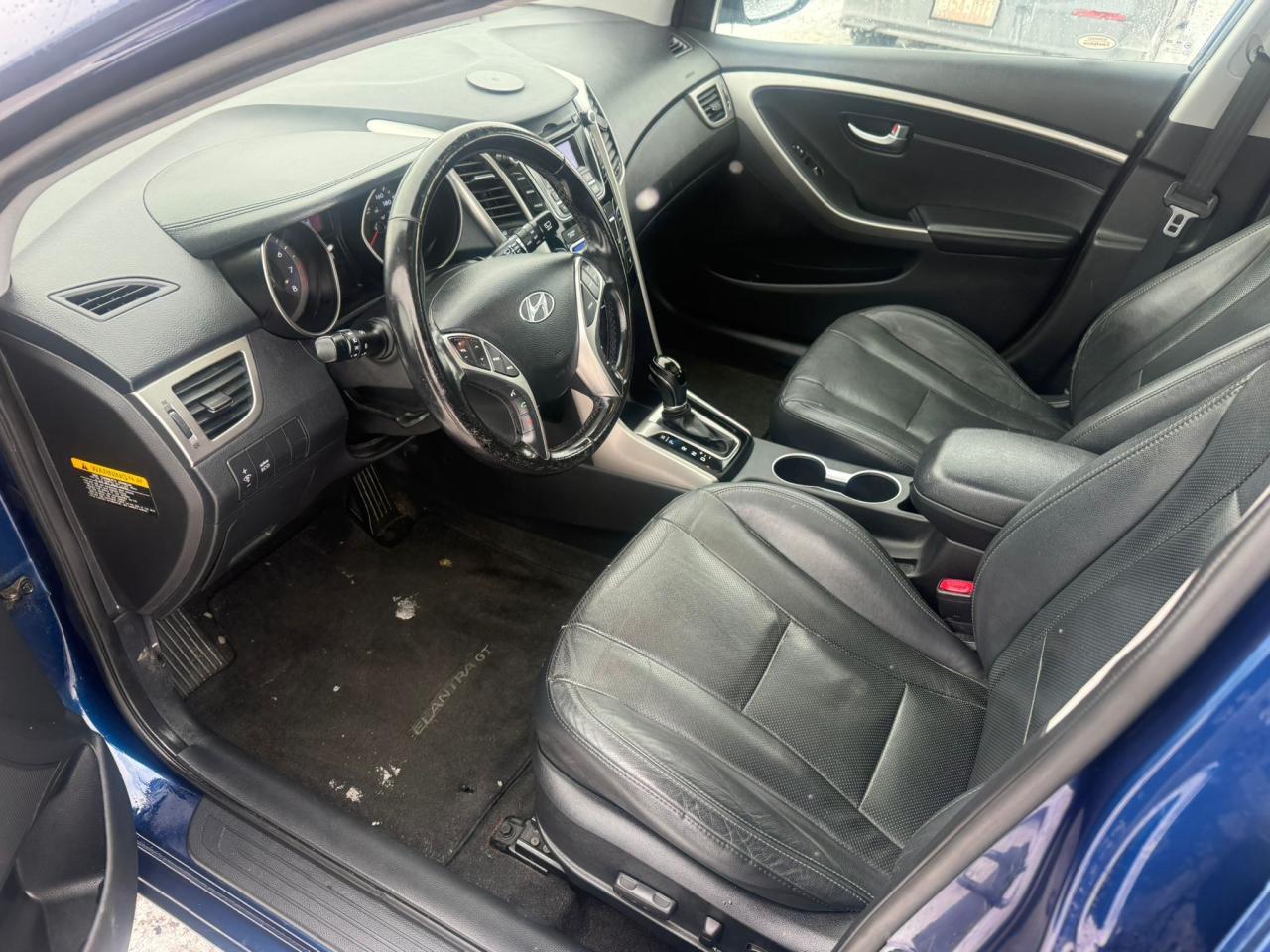 2013 Hyundai Elantra GT SE, LEATHER, SUNROOF, AUTO, 4CYL, CERTIFIED Photo