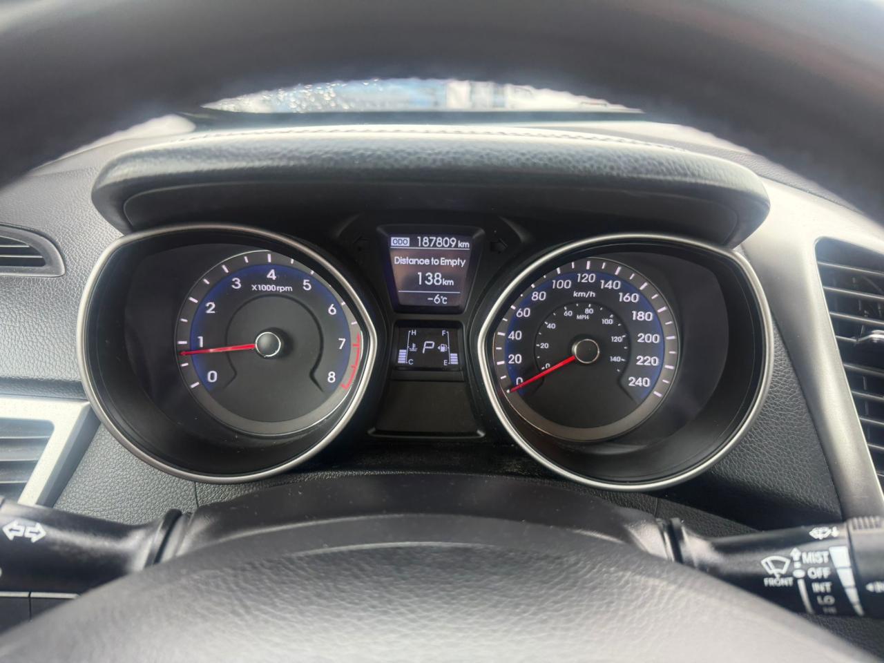 2013 Hyundai Elantra GT SE, LEATHER, SUNROOF, AUTO, 4CYL, CERTIFIED Photo