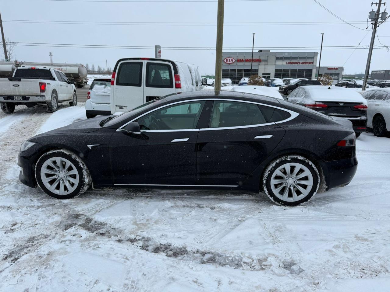 2018 Tesla Model S 75D, AWD, AUTOPILOT, WINTER TIRES, WARRANTY Photo