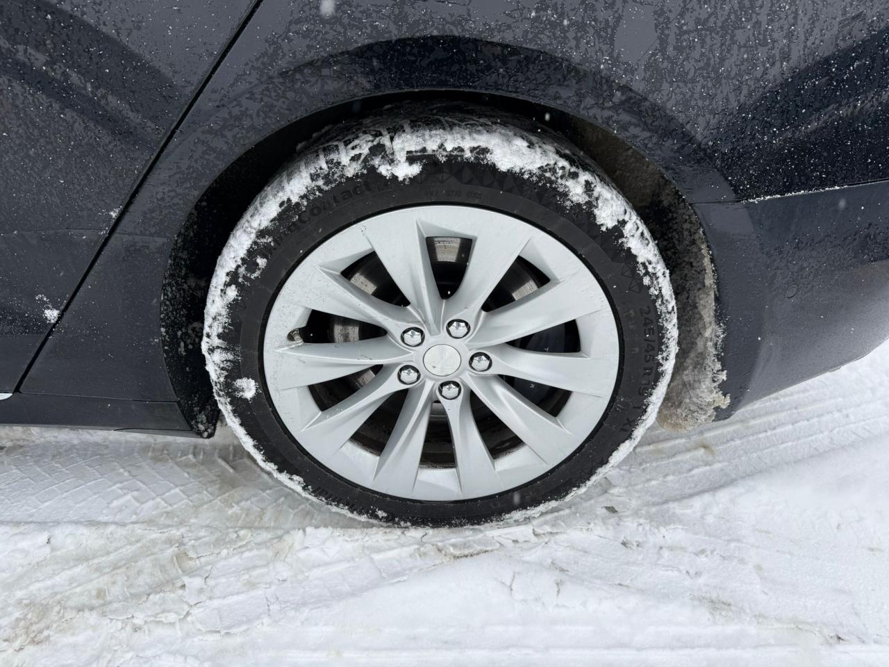 2018 Tesla Model S 75D, AWD, AUTOPILOT, WINTER TIRES, WARRANTY Photo