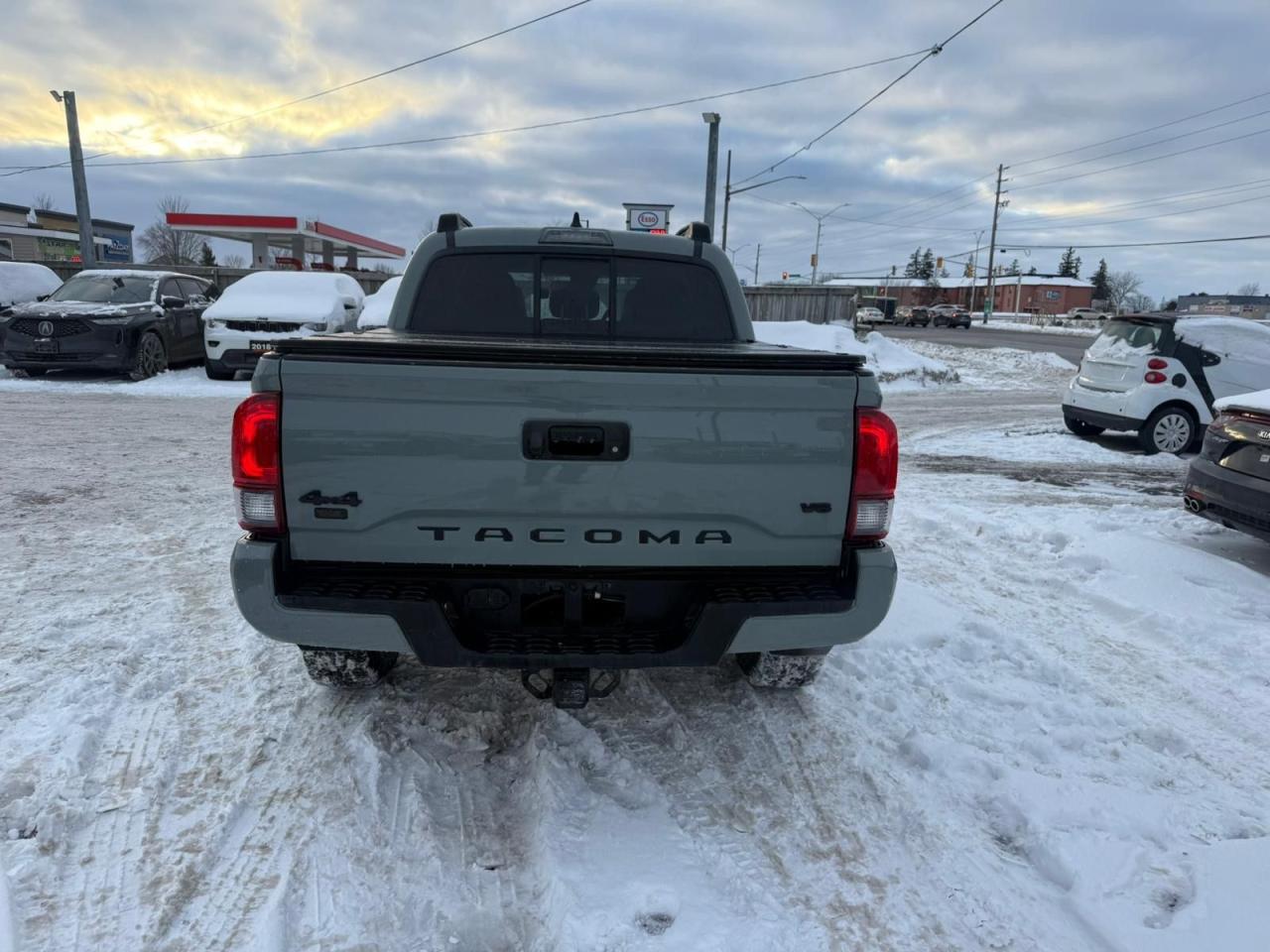 2023 Toyota Tacoma TRAIL EDITION, 4X4, ONLY 23,000KMS, CERTIFIED Photo