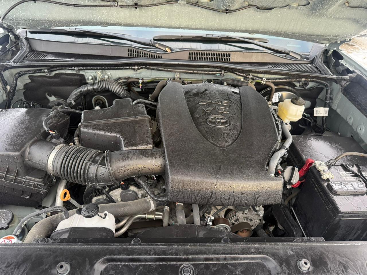 2023 Toyota Tacoma TRAIL EDITION, 4X4, ONLY 23,000KMS, CERTIFIED Photo