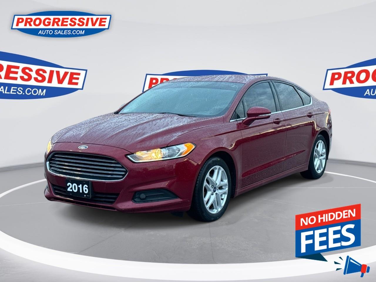 2016 Ford Fusion SE Photo0