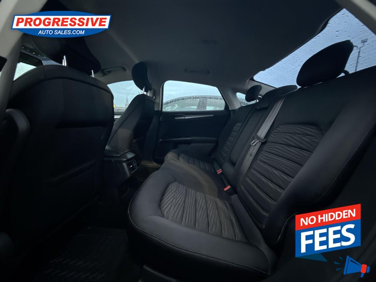 2016 Ford Fusion SE Photo