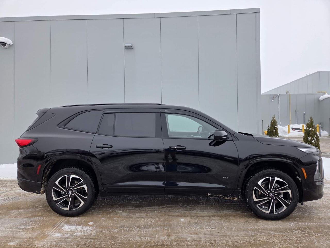 2025 Buick Enclave Sport Touring One Owner | Leather | 7-Passenger | 20" Wheels Photo