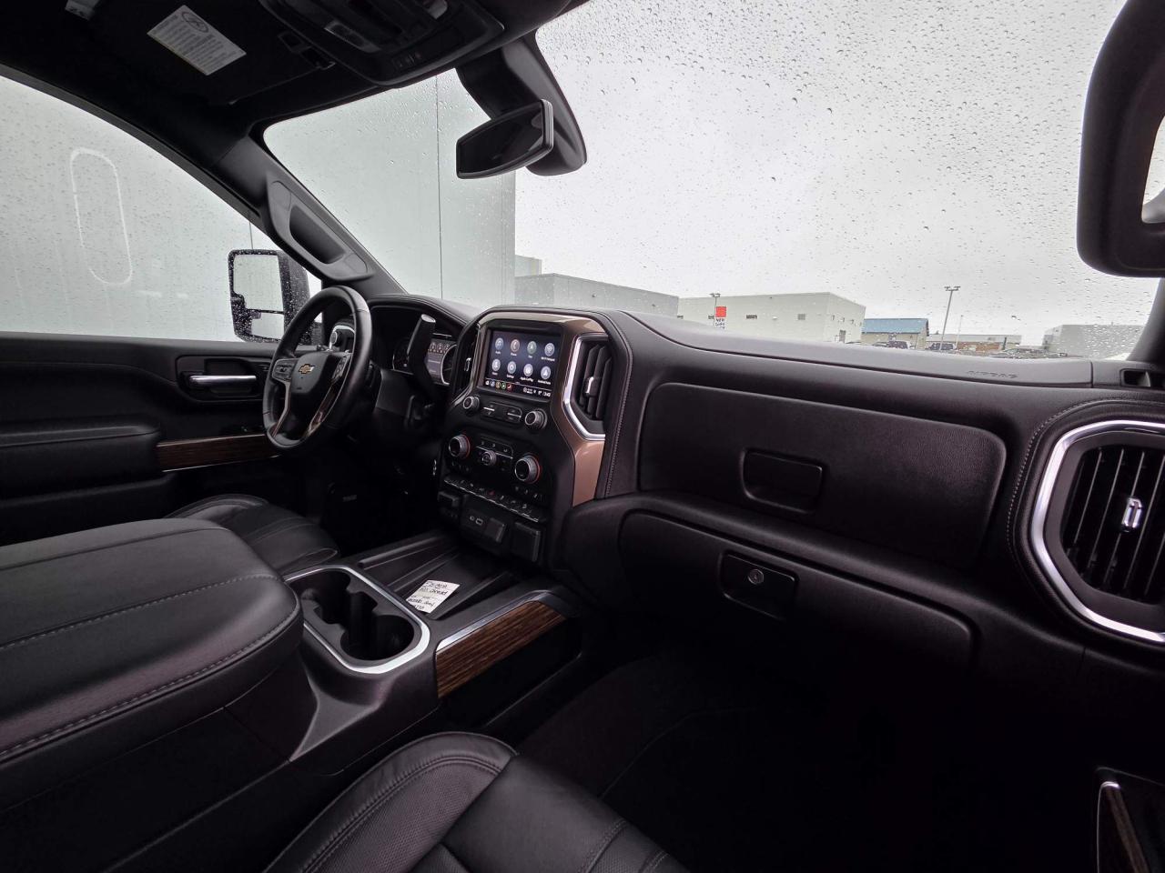 2023 Chevrolet Silverado 2500 HD High Country One Owner | Gas | Navigation | Z71 | 20" Wheels Photo