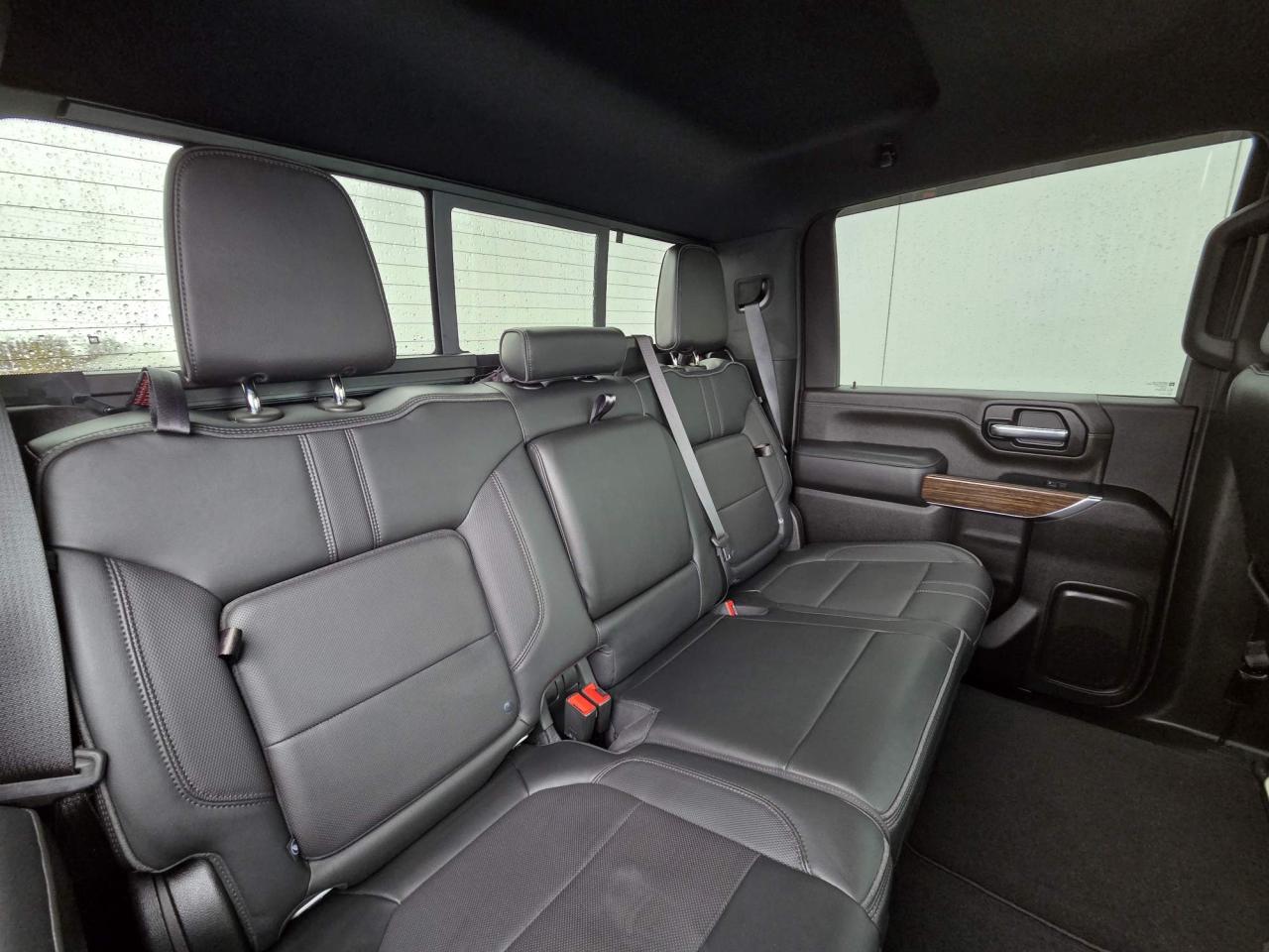 2023 Chevrolet Silverado 2500 HD High Country One Owner | Gas | Navigation | Z71 | 20" Wheels Photo