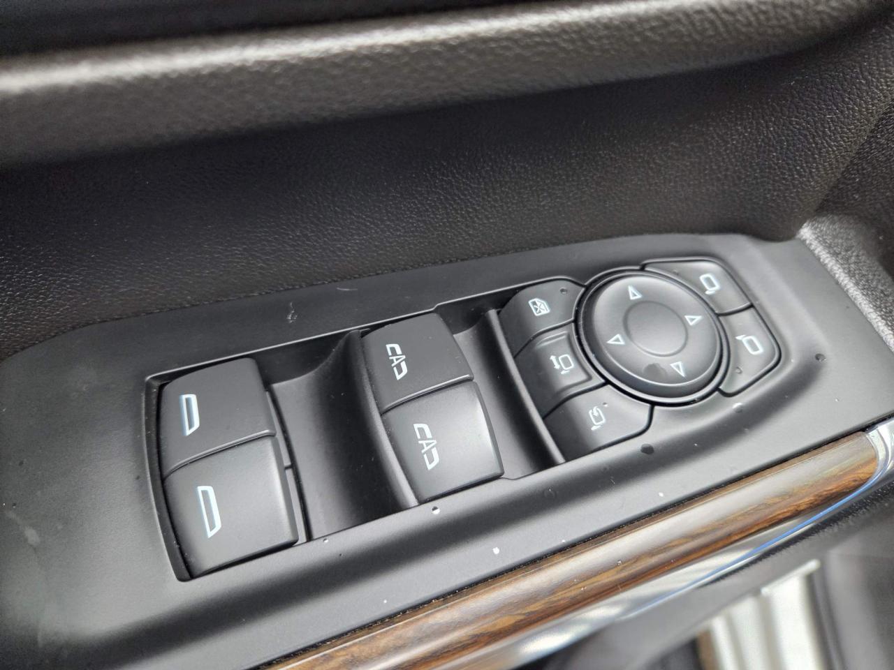 2023 Chevrolet Silverado 2500 HD High Country One Owner | Gas | Navigation | Z71 | 20" Wheels Photo