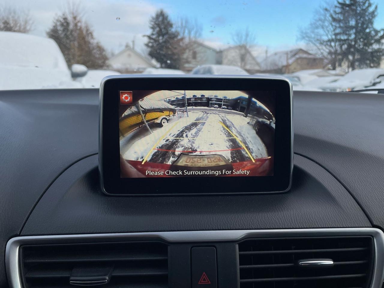 2016 Mazda MAZDA3 GS *NAV, BACKUP CAM, ANDROID/APPLE CARPLAY* Photo