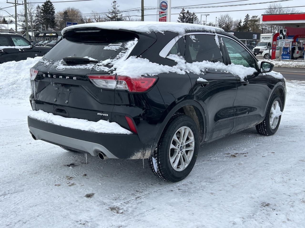 2022 Ford Escape SE AWD Photo3