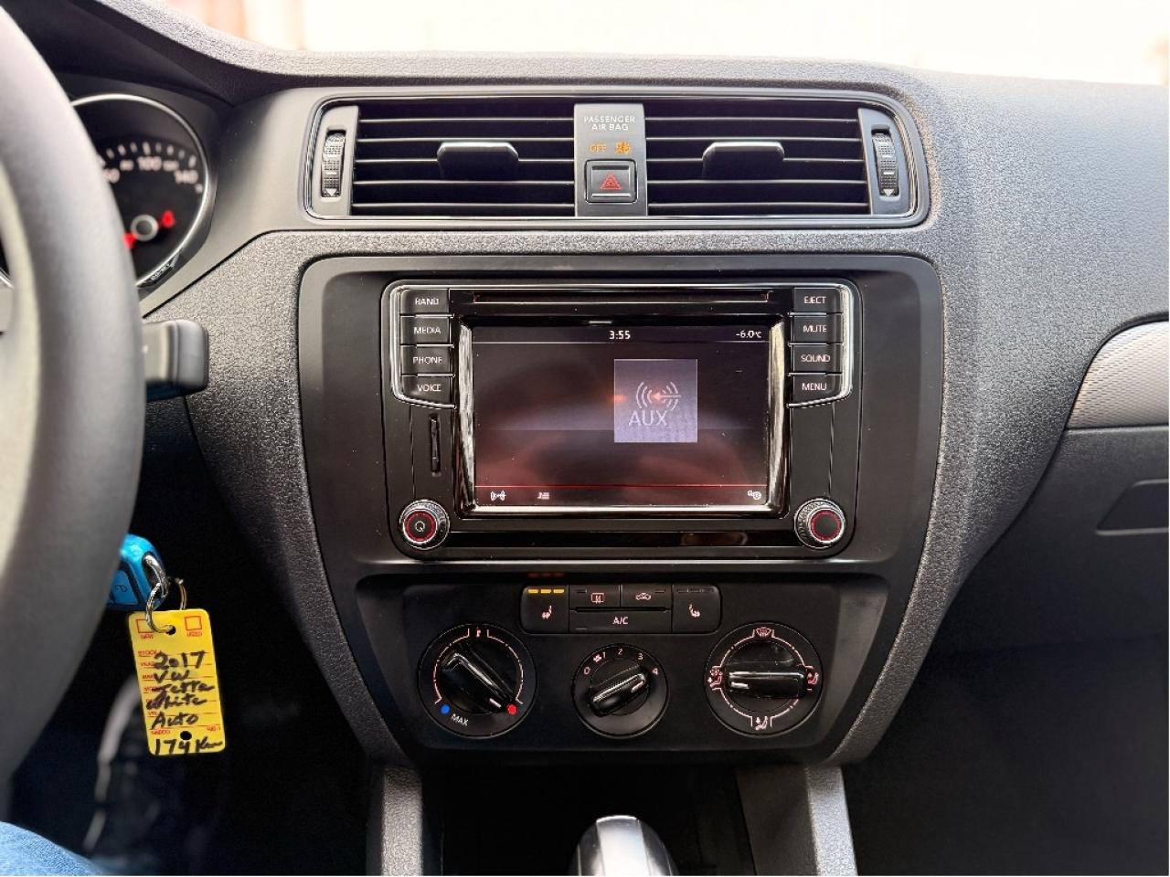 2017 Volkswagen Jetta Sedan ,Very Clean, Well Maintained, Drives Great !!! Photo