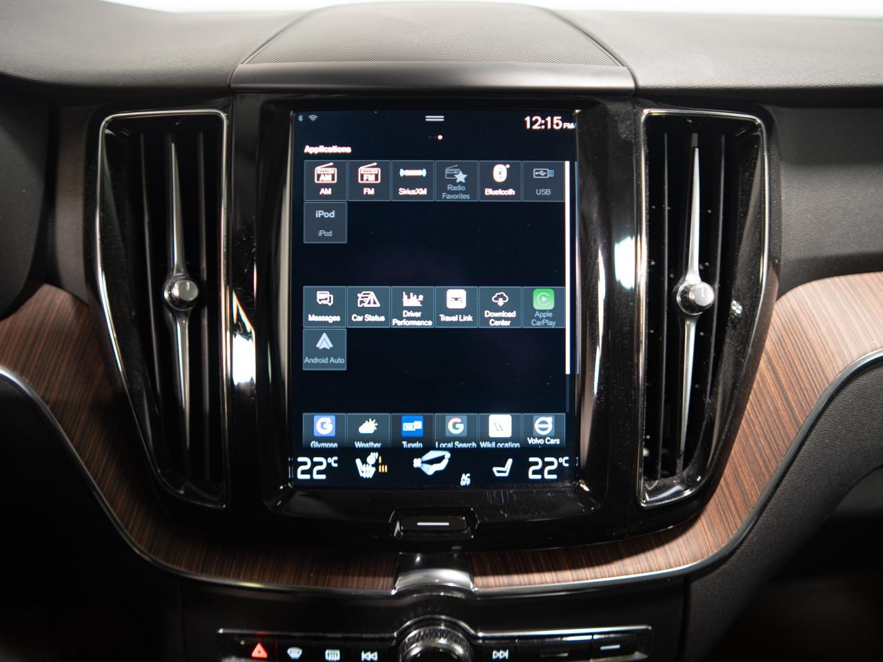 2021 Volvo XC60 T5 | MOMENTUM | HUD | PANO | 20 IN Photo