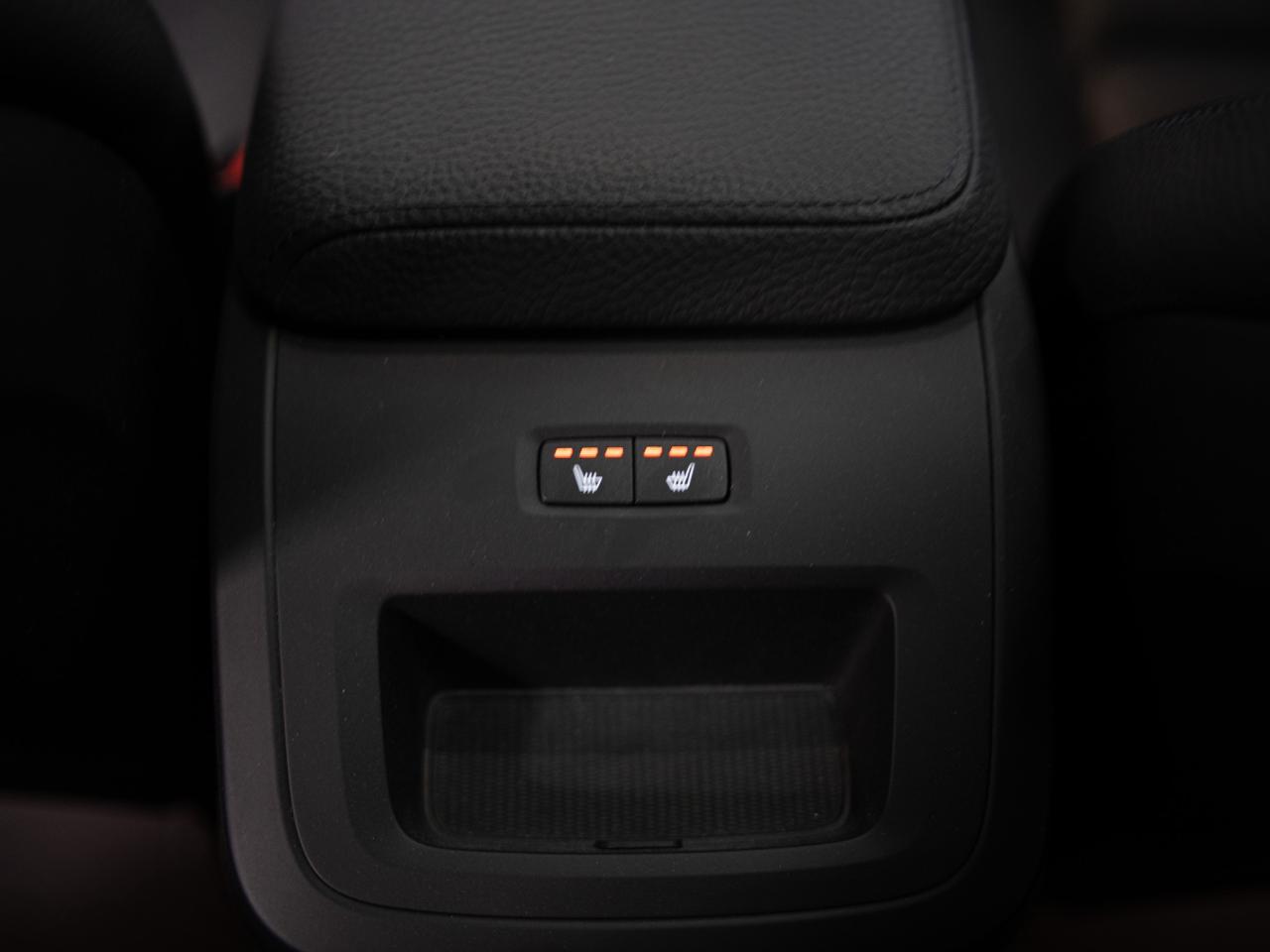 2021 Volvo XC60 T5 | MOMENTUM | HUD | PANO | 20 IN Photo