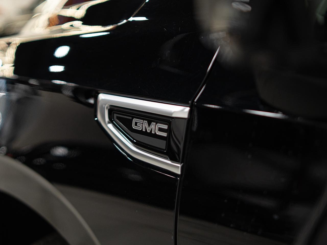 2024 GMC Yukon DENALI | 7 PASS | REAR ENTERTAINMENT PKG | 22 IN Photo