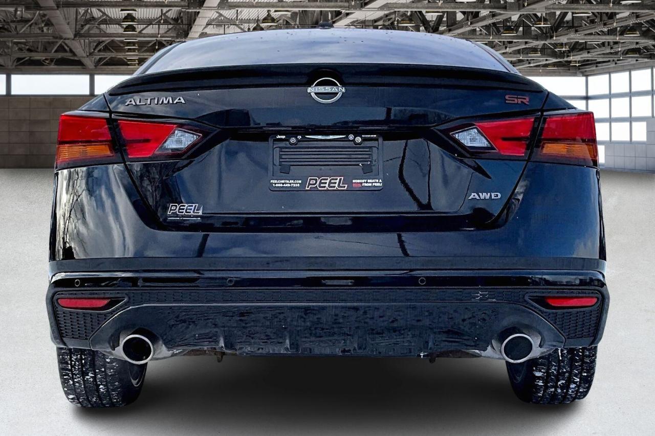 2024 Nissan Altima SR | Heated Leather | Sunroof | SafetyTech | AWD Photo3
