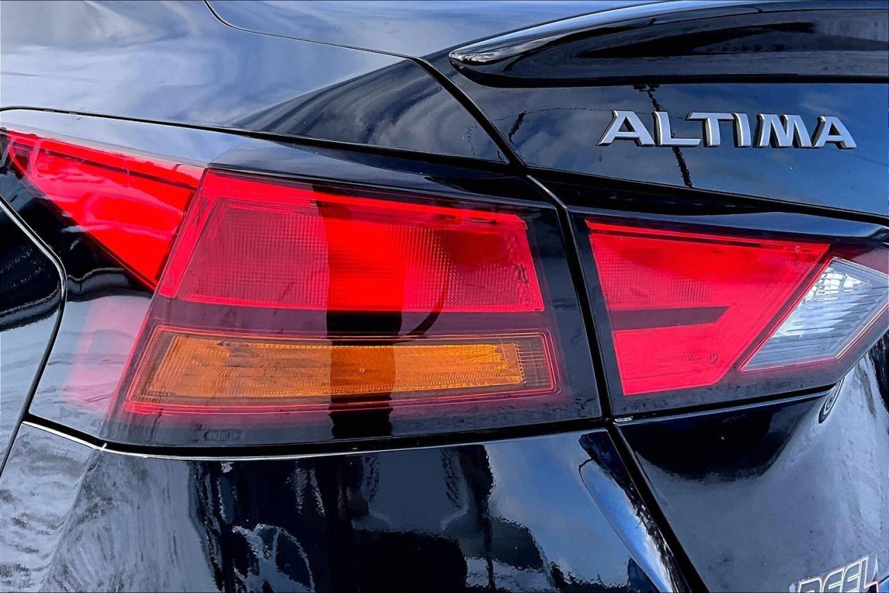 2024 Nissan Altima SR | Heated Leather | Sunroof | SafetyTech | AWD Photo
